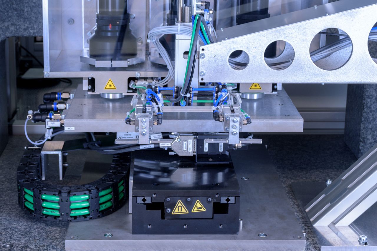 Inspektion von großen Substraten und Platten