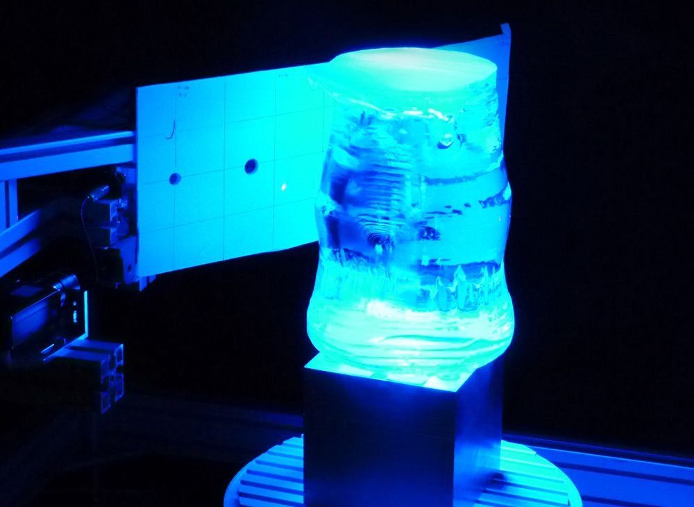 Erkennung von Einschlüssen in Saphir-Boules